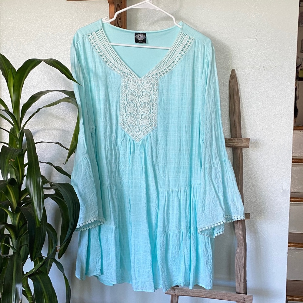 Aqua Women's Tunic with Embroidery
